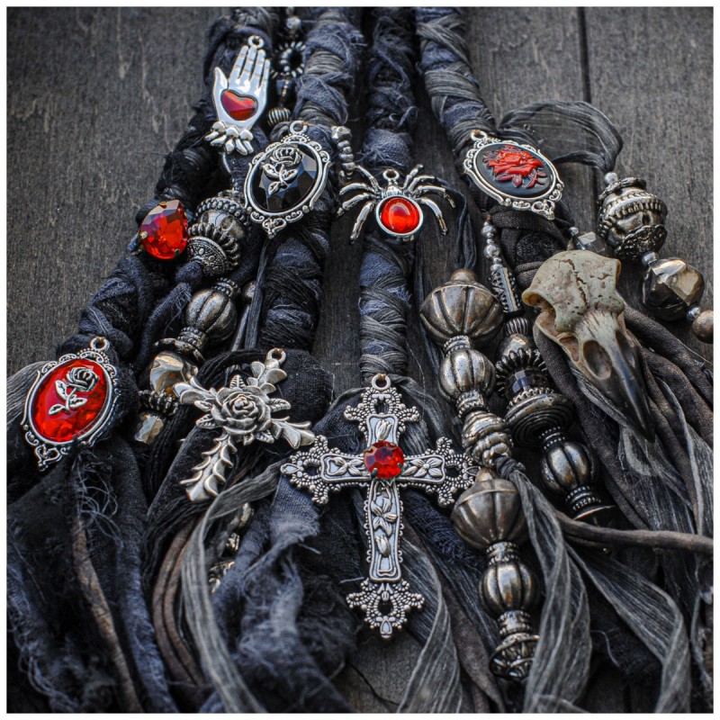 Halloween special - Vampire inspired Hairwraps